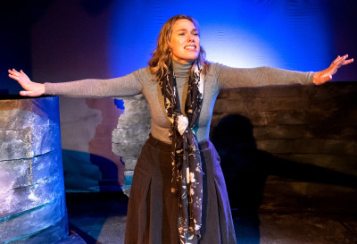 Carolyn Kruse is Molly Sweeney at the Chopin Studio Theatre through May 8.